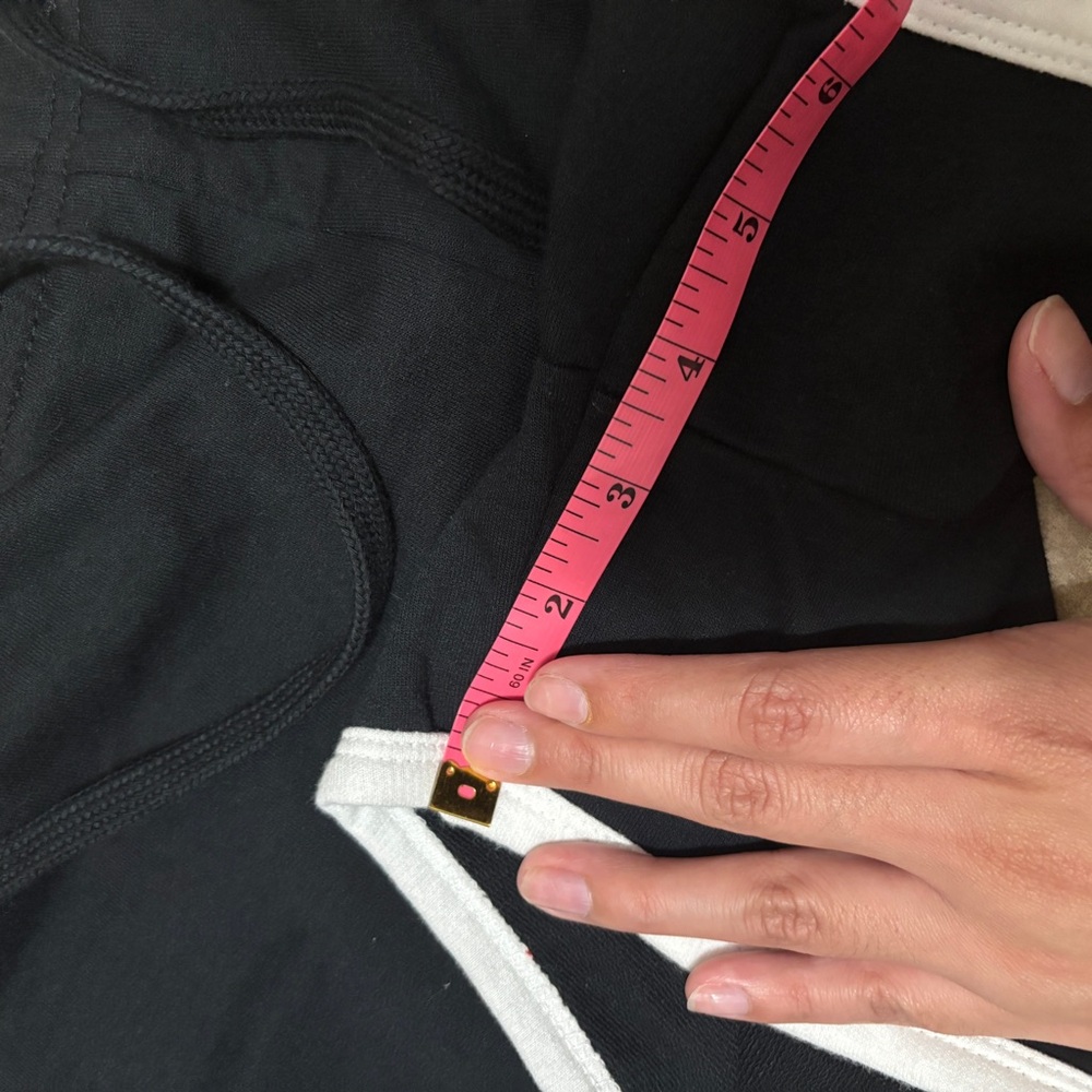 NWT Disney Mickey Mouse Lounge Sleep Shorts Size Large - Picture 4 of 4